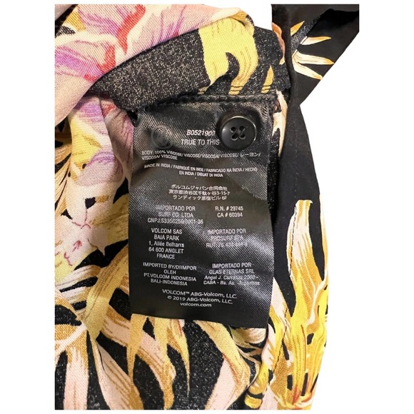 New Volcom Gen Wow Womens Cropped Tropical Floral Shirt Black XS - Picture 6 of 13